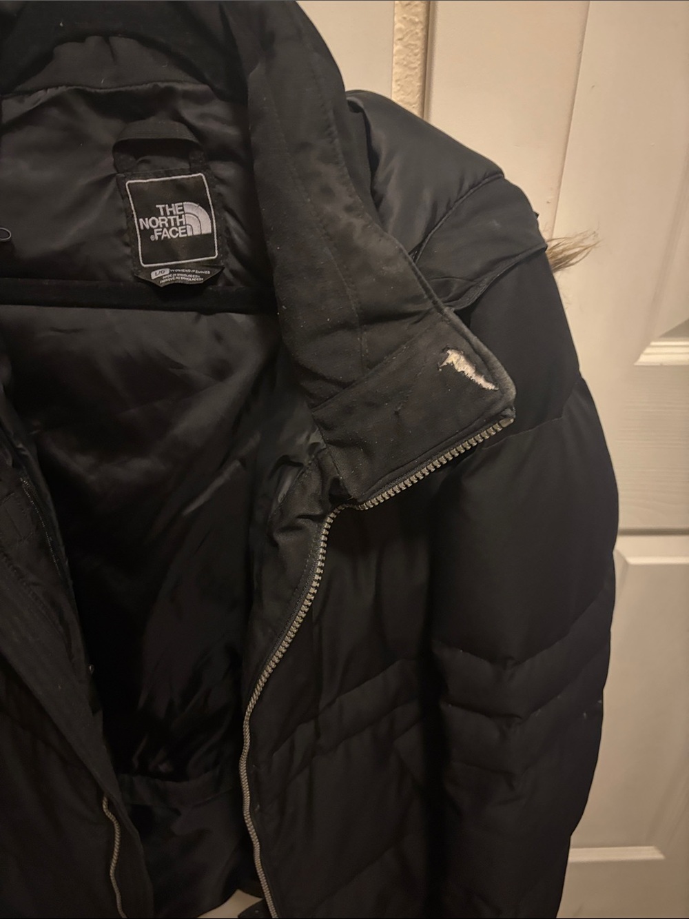 The North Face Black Quilted Hooded Down Parka - Picture 13 of 15